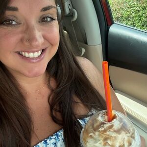 Meet your Posher, Ashlie